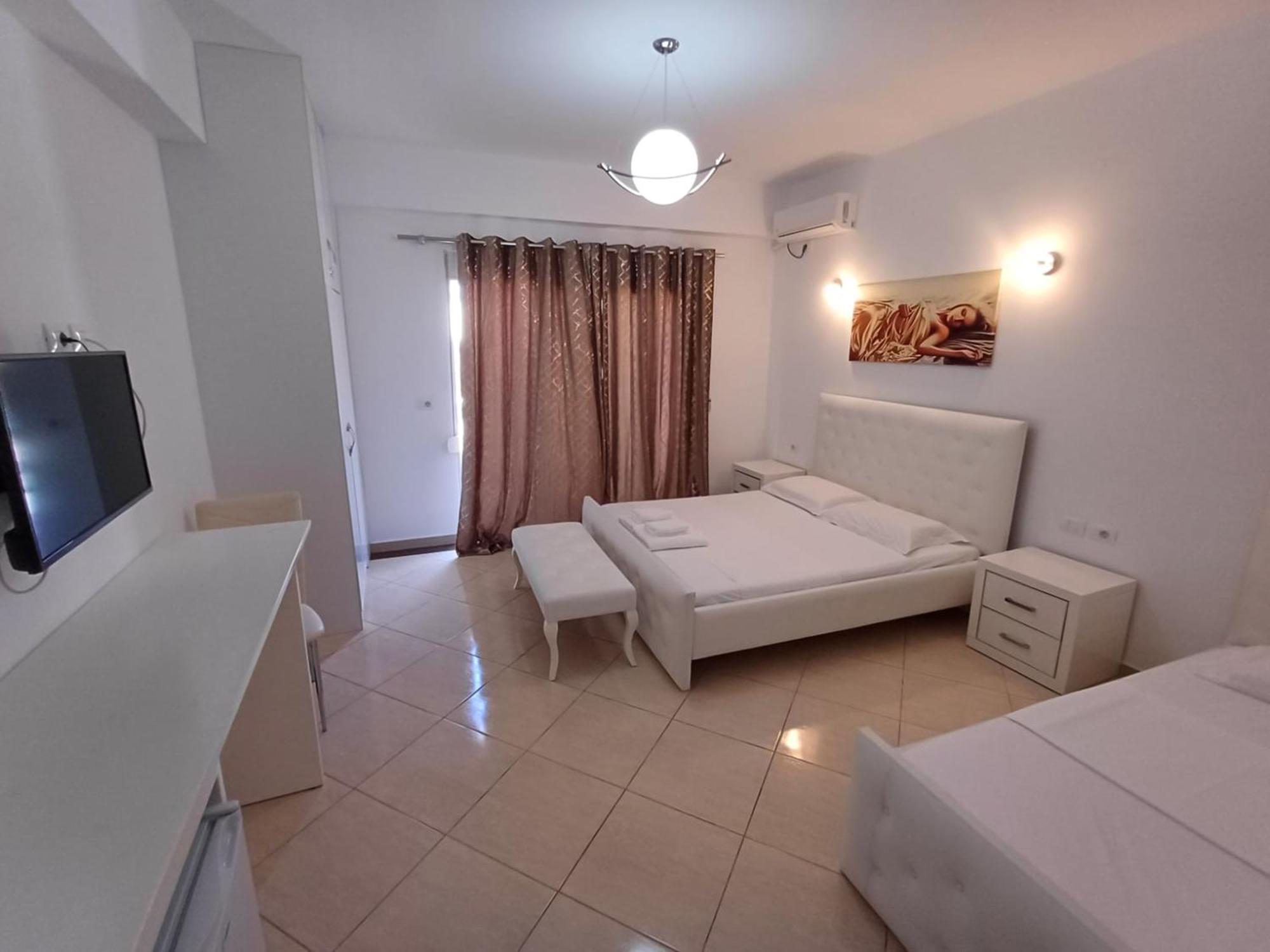 Hotel Sherifi Sarande Ngoại thất bức ảnh