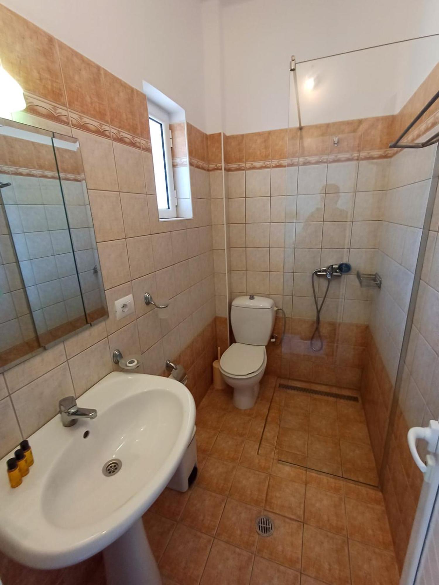 Hotel Sherifi Sarande Ngoại thất bức ảnh
